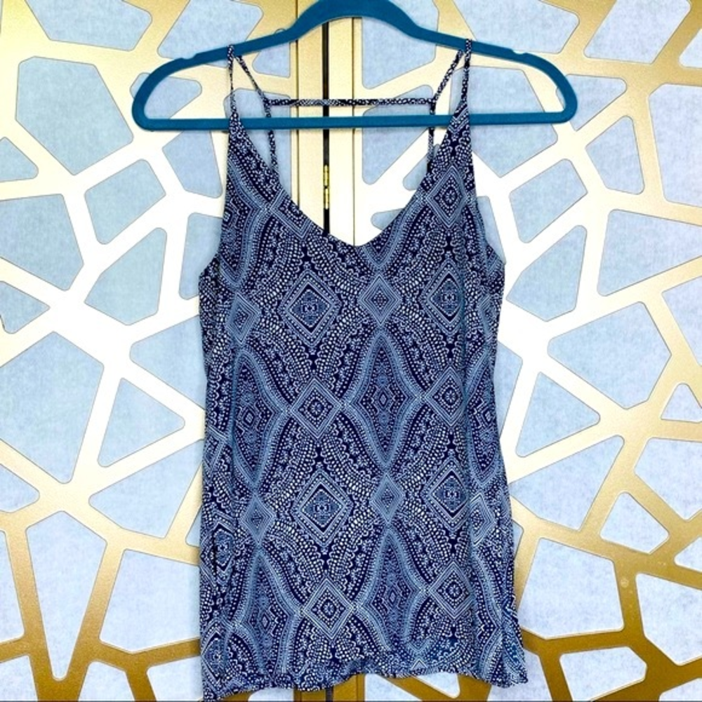 Navy & white tank top‎